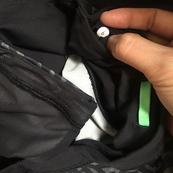 Lululemon Activewear Leggings Size 6 - Picture 4 of 10